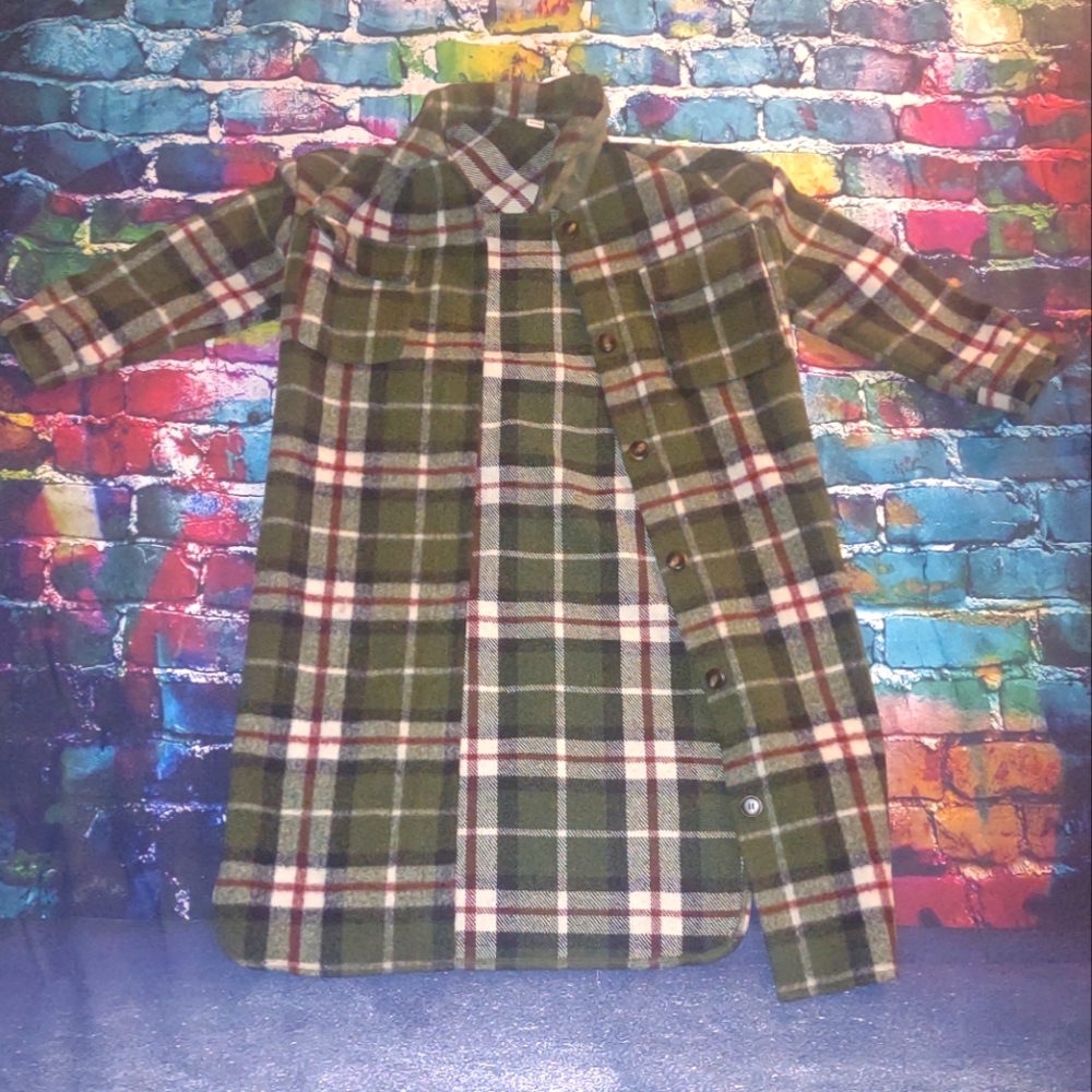 Plaid girls shacket (jacket/shirt)